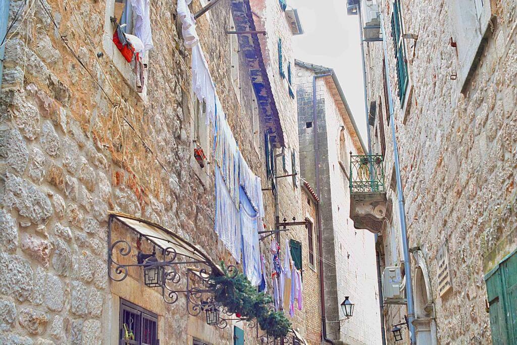 Apartment Amigo 2 Old Town Kotor Exteriér fotografie